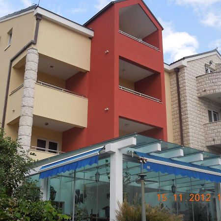 Hotel Aquamarin Budva Exterior photo